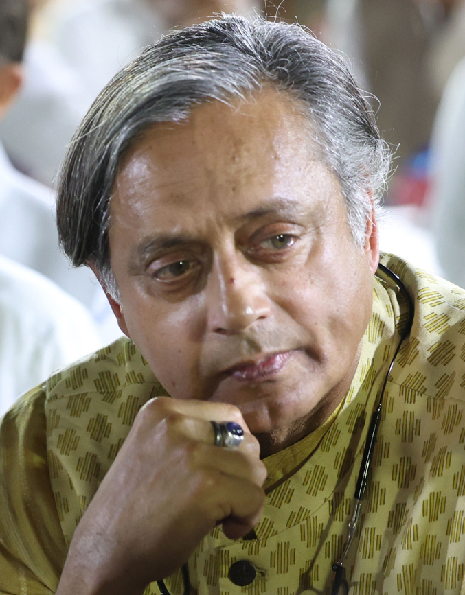 Shashi Tharoor Biography