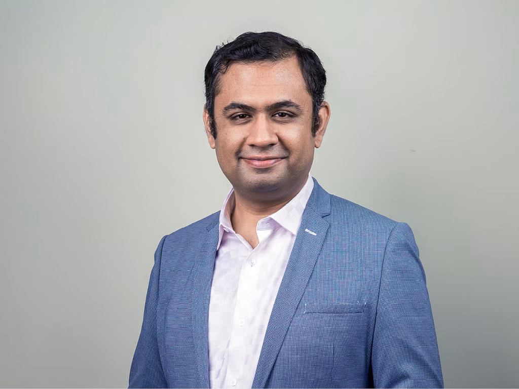Harshil Mathur Biography